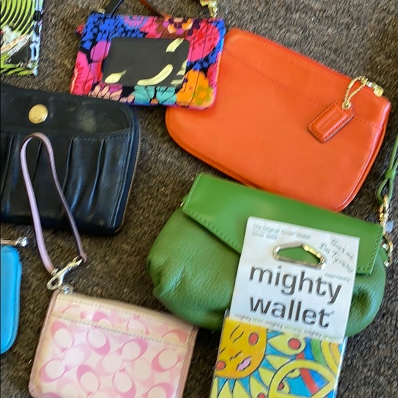 Wallet Bundle 9 Fun wallets - Picture 3 of 3